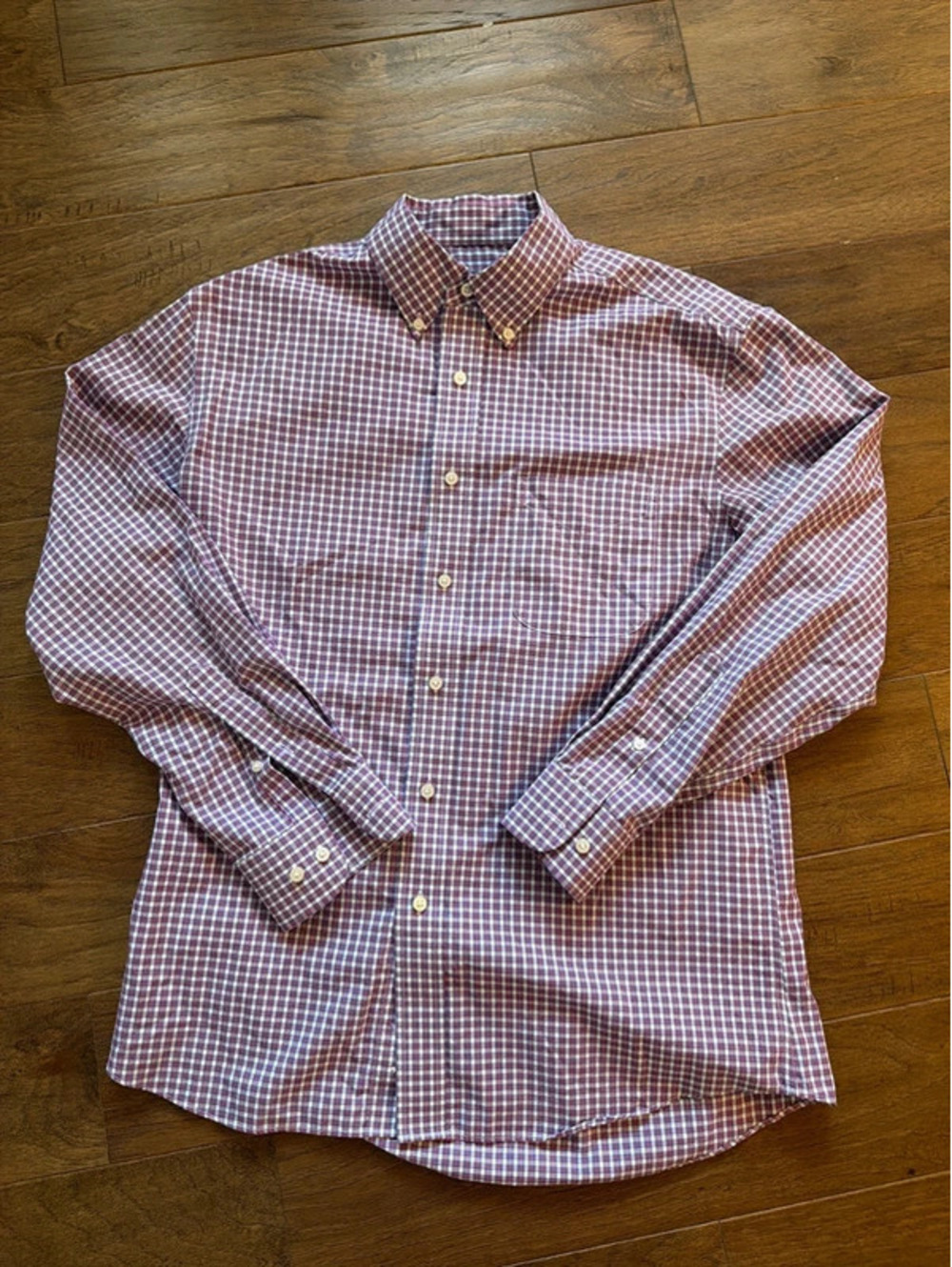 Jos A Bank Traveler Men’s Tailored Fit Red Blue Check Plaid Button Down Shirt